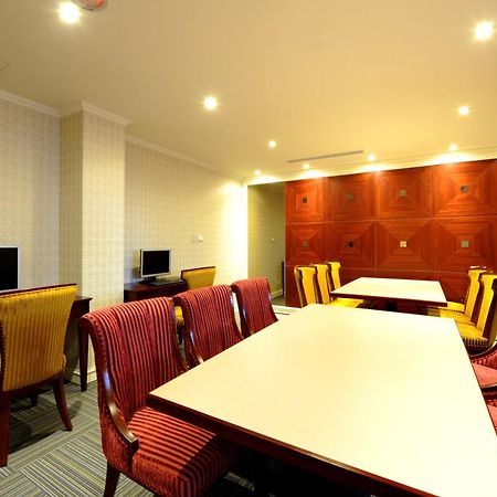 Mrt Hotel Taipei Exterior photo