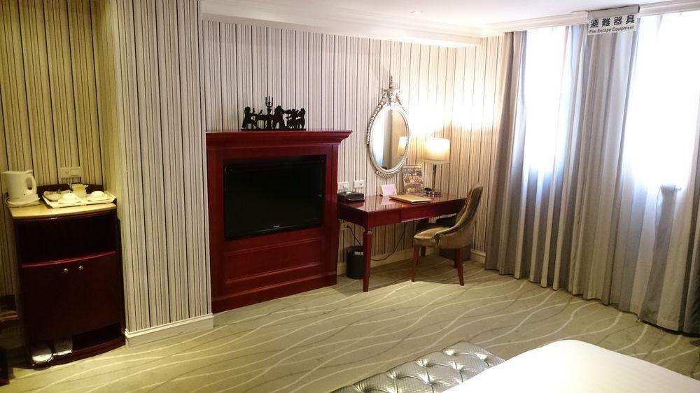 Mrt Hotel Taipei Exterior photo