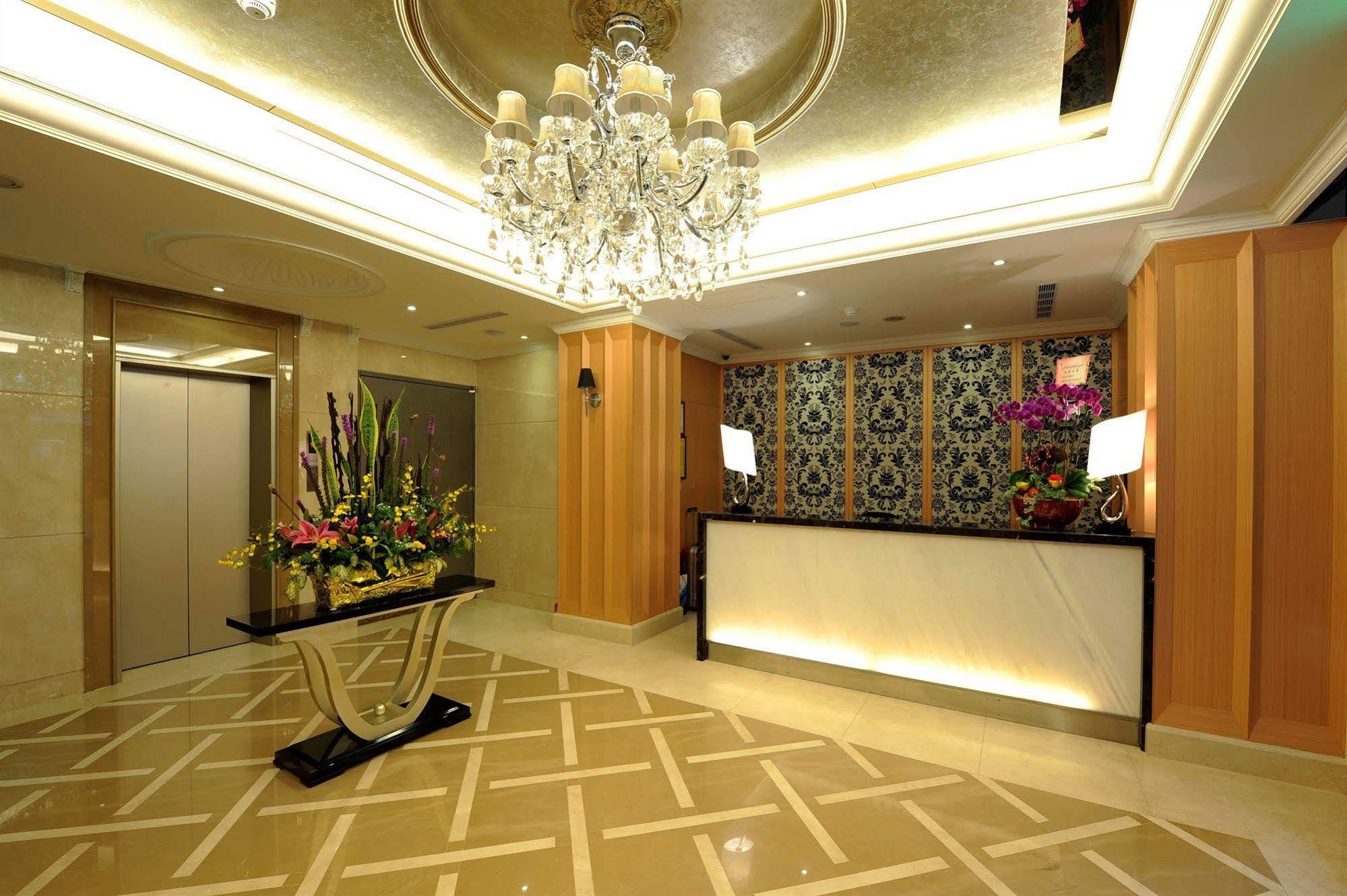 Mrt Hotel Taipei Exterior photo